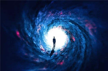 人临终前会出现哪些异常?3个征兆提前显现,暗示生命的"轮回"