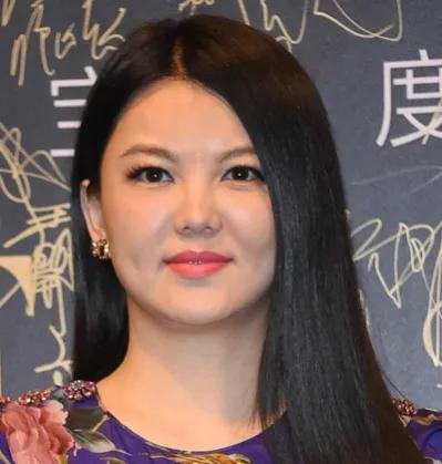 炫富女王李湘的豪横情史不输任何流量小花