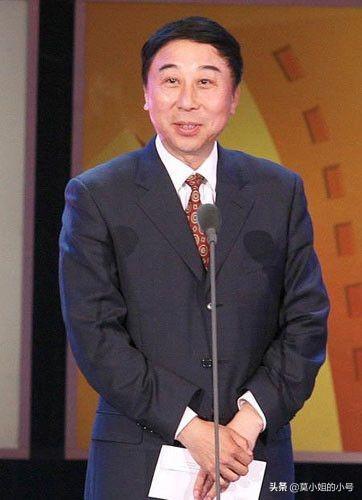 推到相声, 马季,姜昆,侯耀文,刘伟,冯巩,笑林,师胜杰,郭德纲等人是绕