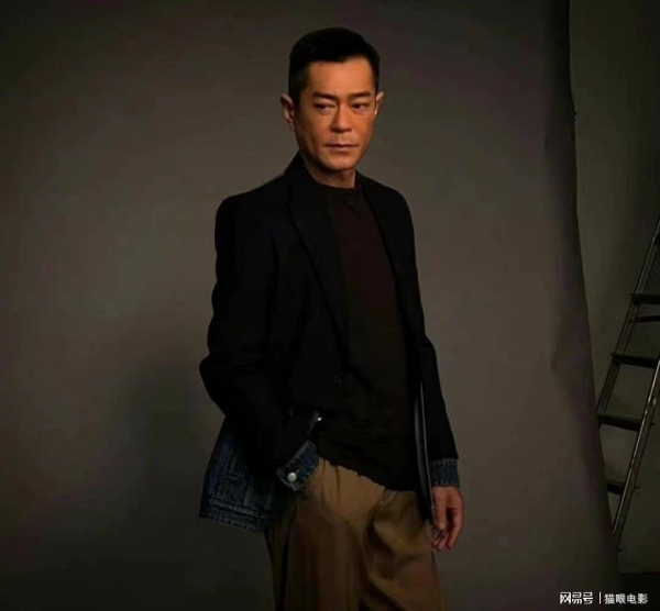 古天乐主演票房破100亿是香港第1个百亿男演员观众劳模本模