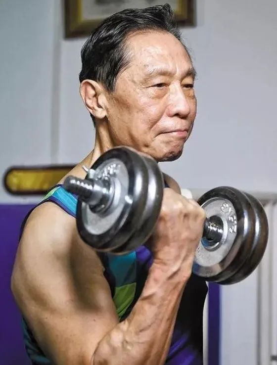 钟南山谈疫情中国不适用完全开放