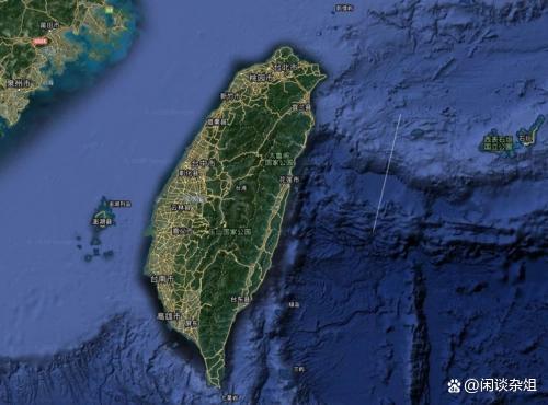 台湾中视记者问,大陆日前表示,台湾海峡