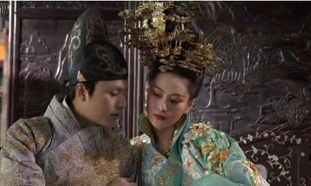 因为万贵妃的存在明孝宗朱佑樘的太子生涯有多坎坷