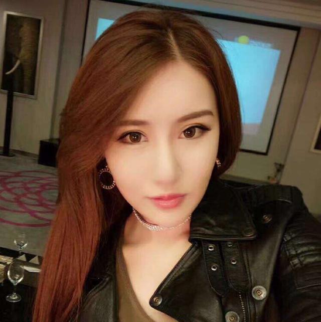 gai女友攻击红花会弹壳女友,有嘻哈选手的老婆也这么戏多?