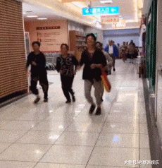 搞笑gif:这演技,可以领两个盒饭_看看头条_中华网