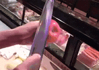 几次无果,就一咬牙搬到那人家住下,一个礼拜,吃的不好瘦了三斤,熬不住