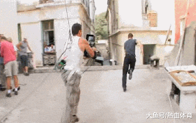 内涵gif: 失手是常事,关键要淡定_看看头条_中华网