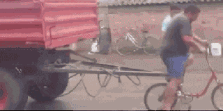 搞笑gif趣图:本王的锻炼神器,必须练出六块腹肌