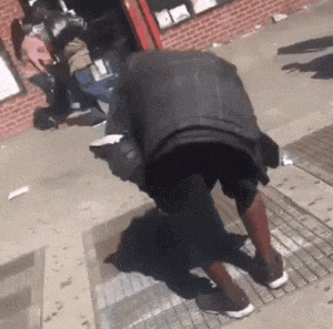 搞笑gif: 大概这就是女神吧, 放个屁都觉得香