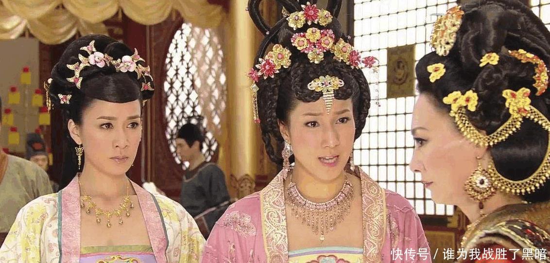 朱元璋微服私访见一喂猪的有夫之妇便笑起来马皇后将此女进宫