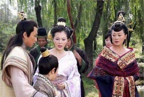 吕雉害死戚夫人后,刘邦长子急忙认妹妹为母亲,13年后发现真高明