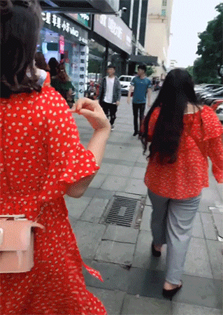 搞笑gif看你媳妇的表情这应该是死亡回放