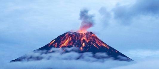 世界上最大的火山排名黄石公园火山面积最大