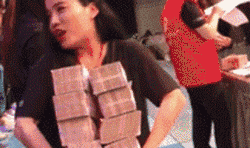 幽默搞笑gif图:我发现对嘟嘴的女生真的是没有抵抗力!