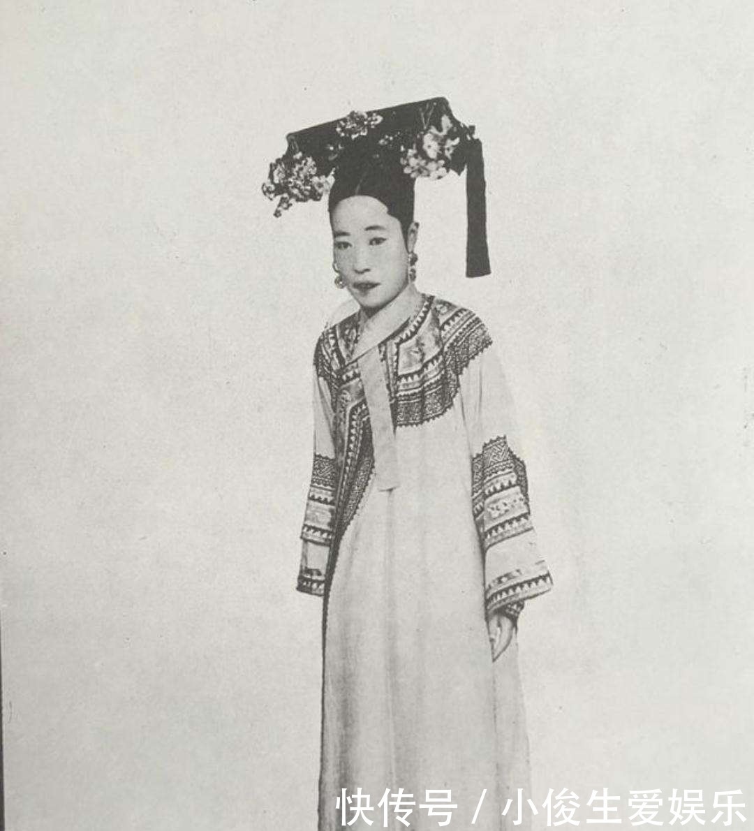 隆裕皇后画像曝光和照片差距太大一张画像揭开真实的满清后妃