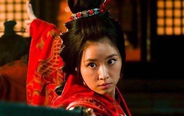 孙权把20岁的妹妹嫁给50岁的刘备为何不到2年又把她骗回东吴