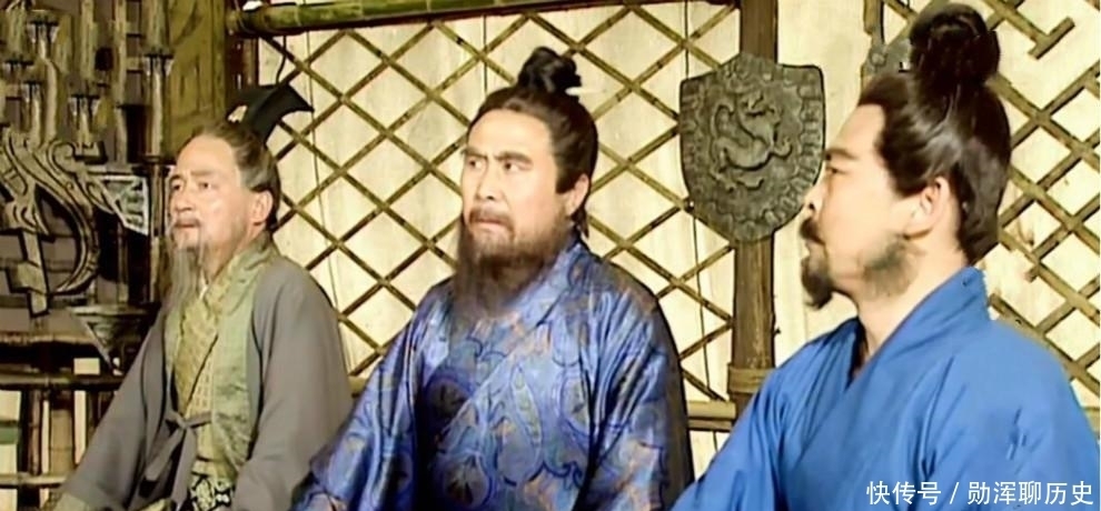 除了擅长使用长矛的程普程德谋,东吴悍将周泰周幼平,也只是在游戏里被