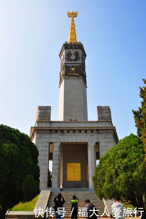 胜利塔是1955年苏军撤离旅顺之前为纪念战胜日本帝国主义及反法西斯