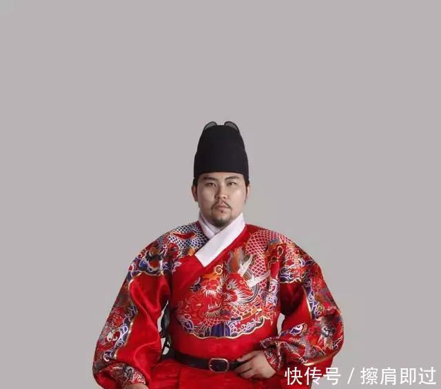 明朝官员平时都穿什么衣服,各有什么特点!