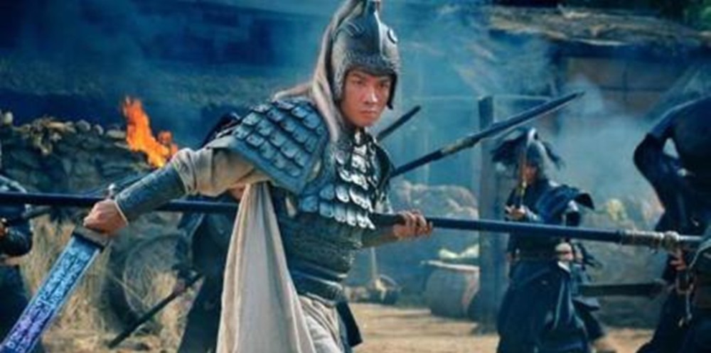 《三国演义》吕布排名第一猛将,当真赵云的武力不敌吕布吗?