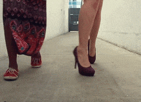 搞笑gif: 只有女人才能懂的痛, 男人肯定理解不了!