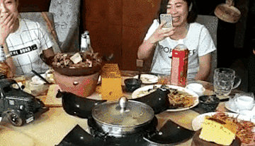 搞笑gif动图:这身材,大叔看了表示把持不住啊