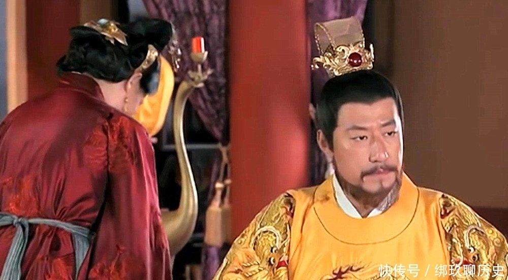 朱元璋当年为什么要对朱棣的生母用铁裙刑马皇后为何不敢阻止3
