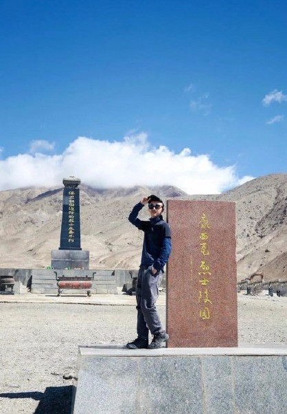 英雄不容诋毁旅游博主亵渎烈士墓获刑7个月
