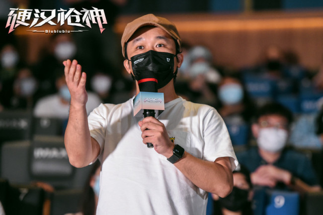 《硬汉枪神》收获超多"自来水" 观众:黑马之作(4)