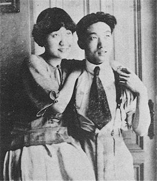 她18与才子私奔 婚后丈夫却恋上自己学生 为报复做高官情人21年 看看头条 中华网