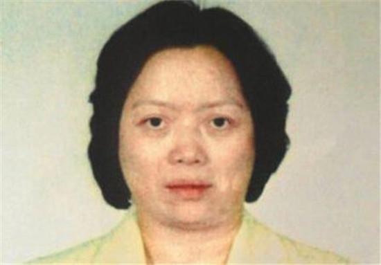 她是中国普通妇女，却让美国全球通缉，离世后百辆林肯千人送行