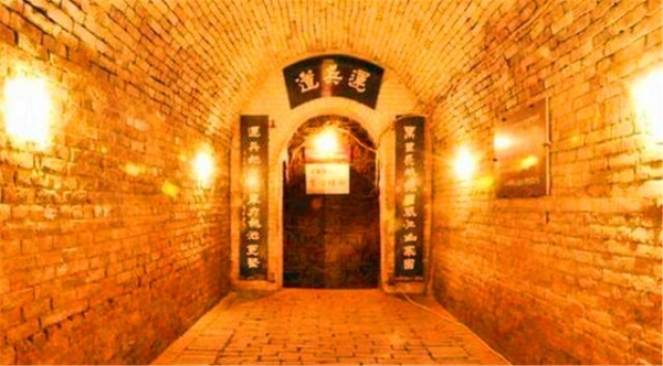 世界奇迹！中国“地下长城”， 700年无人发现，里面都是军事机密