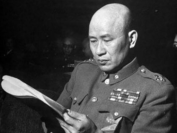 1949年，逃到台湾的4个军阀大佬都是谁？人生结局如何？