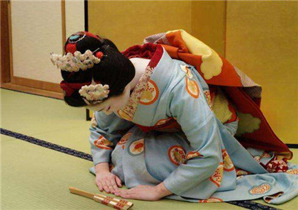 为什么日本女性都喜欢跪坐这样坐更舒服日本姑娘透露原因