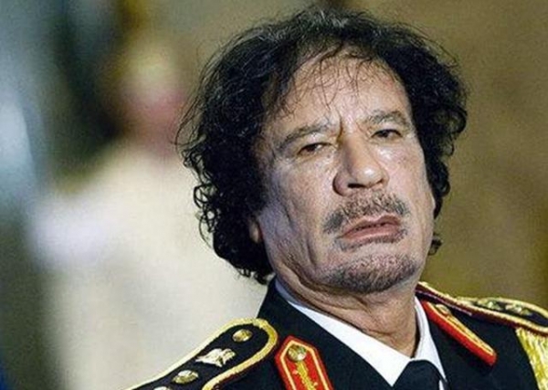 卡扎菲被打死后，他身边的漂亮女保镖下场如何？长得越美下场越惨