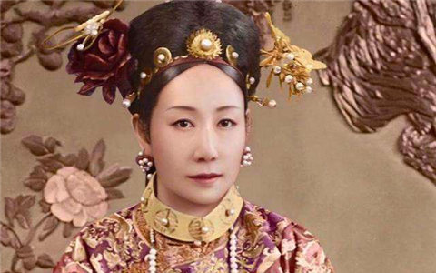 老农自称慈禧后人，专家听后哄笑不止，证据拿出后却再也笑不出来