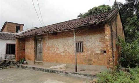 老农自称慈禧后人，专家听后哄笑不止，证据拿出后却再也笑不出来