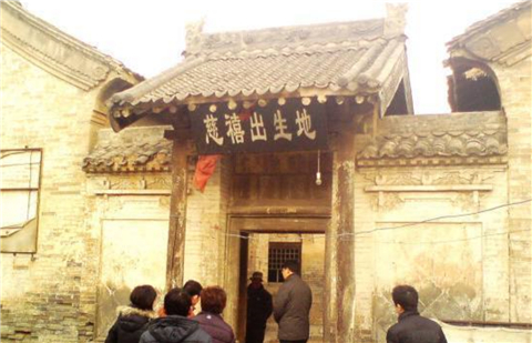 老农自称慈禧后人，专家听后哄笑不止，证据拿出后却再也笑不出来