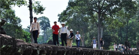 为何请柬埔塞女生来中国玩，竟遭到她们拒绝？看看当地人怎么说？