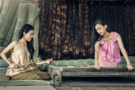 为何请柬埔塞女生来中国玩，竟遭到她们拒绝？看看当地人怎么说？