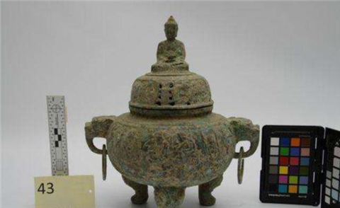 91岁老头去世，被爆出家里有几千件文物，兵马俑只是用来看门的