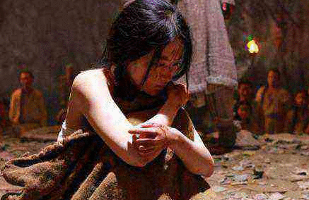 古代最变态的刑罚女子们都要被扒光衣服不忍直视啊