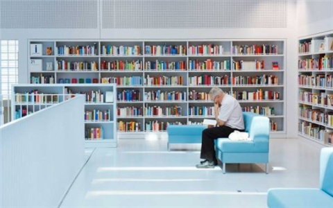 耗资7900万欧元打造的图书馆，外形平淡却内有玄机！被称世界上最美图书馆