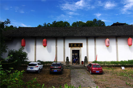 隐藏在重庆的神秘豪宅，被誉为“深山紫禁城”，至今依旧无人认领