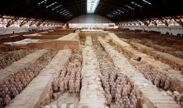 陕西考古发现重大线索：兵马俑的用途被颠覆，原因令人震撼