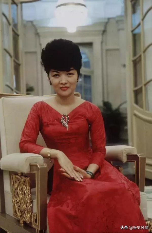 越南第一夫人陈丽春:蛇蝎美人,因傲慢引起兵变,几乎全家被杀_看看头条_中华网