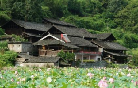 湖南一迷宫村走红，竟600年无人破解？还是中国最早监听器诞生地