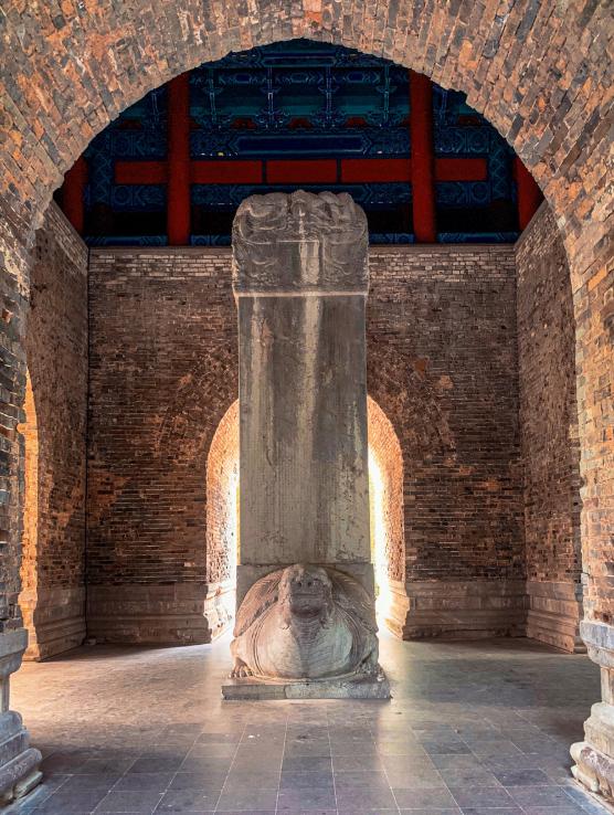 中国史上最大烂尾工程累死3000人只为作秀如今却成了旅游胜地5