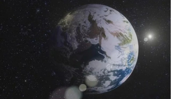 "超级地球"学名叫超级类地行星,代号"gj536 b",它有着跟地球类似的