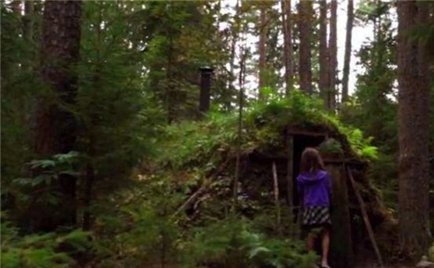 世上最奇葩酒店：外表看似坟墓，没水没网游客来了却不想走